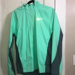 Nike shield running jacket